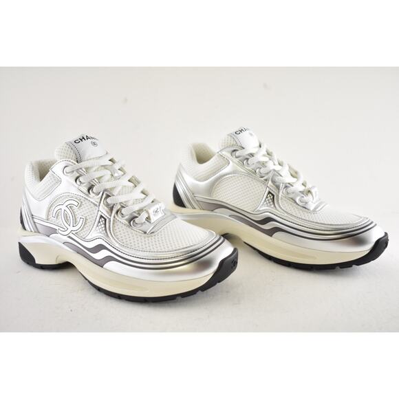 Chanel REV White Silver Metallic CC Logo Tie Flat Runner Trainer Sneaker 37.5 - Picture 4 of 14